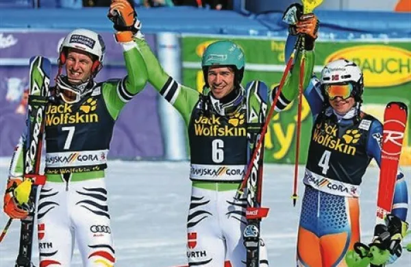 Nemški alpski smučar Felix Neureuther je vesel, da je po črnem februarja na današnjem vitranšekm slalomu samega sebe prisilil do skrajnih zmožnosti in zmagal