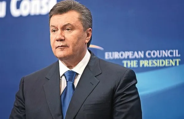 “Takoj ko bodo to dovoljevale okoliščine, in prepričan sem, da na to ne bo treba dolgo čakati, se bom nedvomno vrnil v Kijev,” je napovedal Viktor Janukovič 