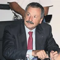 Tomaž Može: “Gospodarstvo v obalno-kraški regiji spominja na  uspešnega športnika, ki si po poškodbi iz preteklosti nikakor ne more opomoči in zadihati s polnimi pljuči.” 
