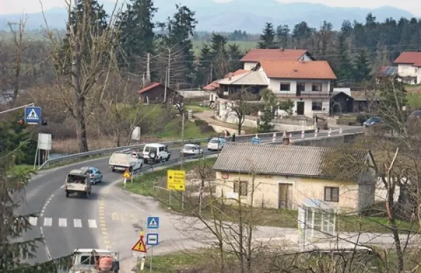 Čez nekaj dni  bo znano, kdo bo obnavljal  most
