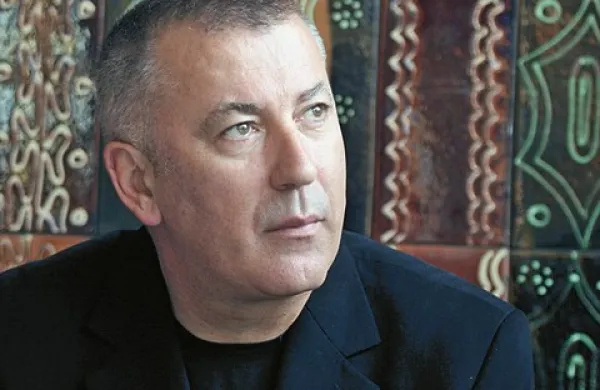 Ivica Buljan: “Smo očividci izginjanja industrijske, socialne Evrope, tako da smo v podobno negotovem štartnem položaju, kot so bili junaki Čehova pred oktobrsko revolucijo.”