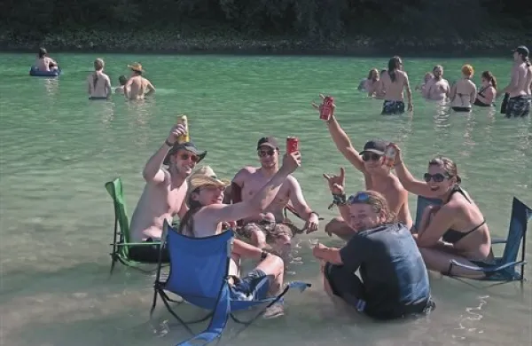 Gostje festivala Metaldays  prispevajo okoli 10.000 evrov turistične takse letno