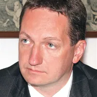 Boris Popovič aprila 2007: “Glede na to, da je koncesionar bodoče marine v Žusterni družba Istrabenz, sem prepričan, da bo nova marina zgrajena v najkrajšem možnem času.”