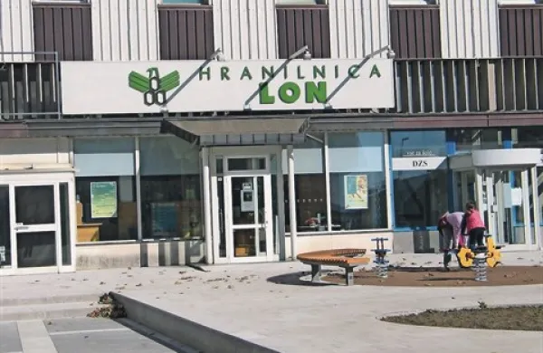 Skoraj pet let in pol po ropu hranilnice Lon v Postojni se je primer  končal tudi na sodišču