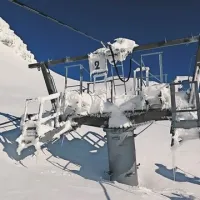 Sneg je segel do jeklenic