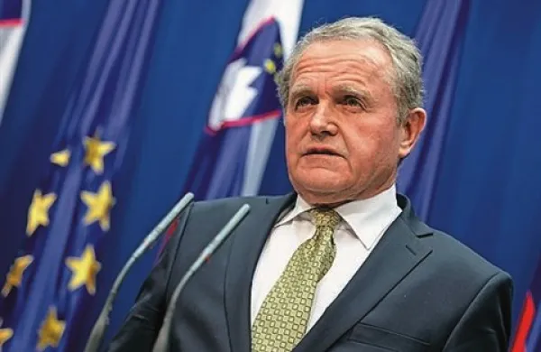 Dogajanje v vzhodni Evropi je po oceni gospodarskega ministra Metoda Dragonje povečalo tveganje prodaje za slovenska podjetja, še posebej v Rusiji