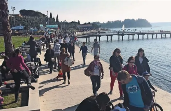 Tako lepega in ustaljenega vremena, kot smo ga imeli v zadnjih dveh tednih,  pa v bližnji prihodnosti ne bo več.  April ima še vedno svojo  moč.