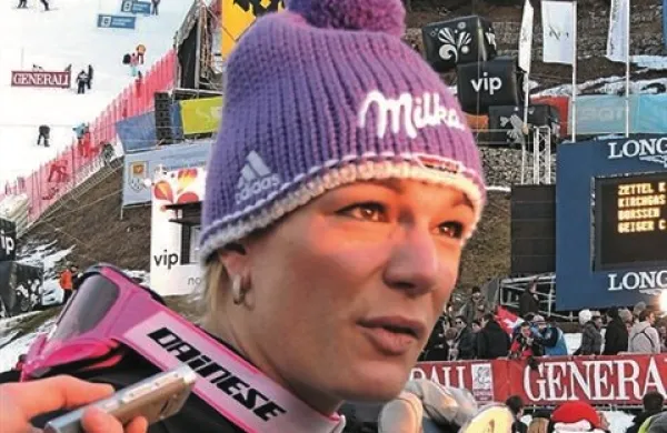Trenutno ena najboljših smučark na svetu, Nemka Maria Höfl Riesch, je potrdila, da po 13 letih v svetovnem pokalu končuje športno pot