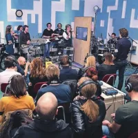 V studiu koprskega radia se je v zadnjem obdobju zvrstilo nekaj odmevnih nastopov, novi so že napovedani