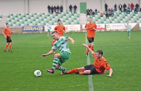 Ajdovci (v oranžnih dresih) so nadigrali Mirence