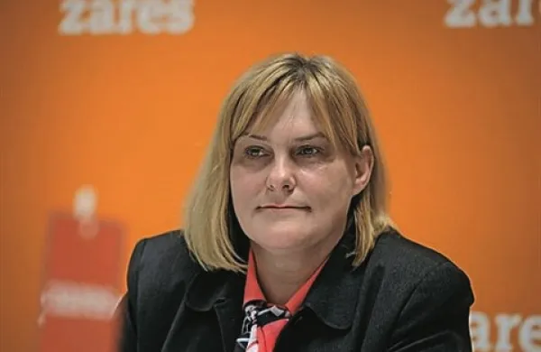 Kolegij predsednika stranke Zares je za nosilko liste za volitve v Evropski parlament predlagal nekdanjo gospodarsko ministrico Darjo Radič, kandidaturo pa mora potrditi še svet stranke