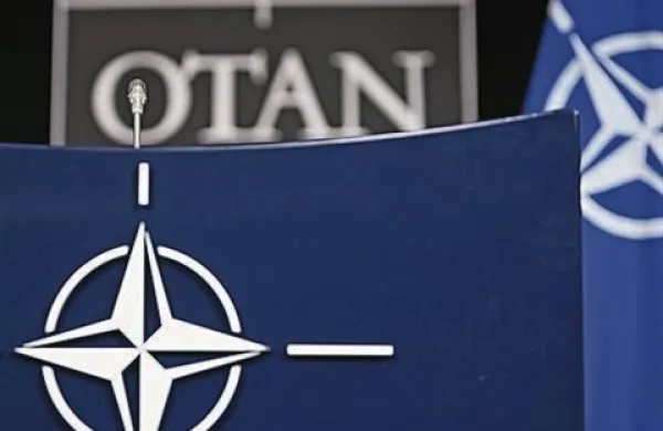 Nato je pred 15 leti začel z napovedanimi letalskimi napadi na takratno Zvezno republiko Jugoslavijo. To je bilo Natovo prvo oboroženo posredovanje v zgodovini severnoatlantskega zavezništva.