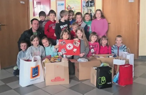 Zbiralna akcija na Osnovni &scaron;oli Branik