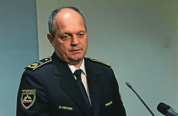 Generalni direktor policije Stanislav Veniger odločno zanika trditve dosedanjega predsednika KPK Gorana Klemenčiča, da je imel v času ministrovanja Vinka Gorenaka prepoved komuniciranja s KPK