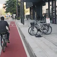 Od postajališča za Go kolo, ki ni nikoli zaživelo, so ostale le sledi na tleh