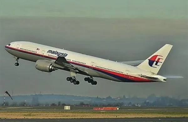 Mednarodno iskanje pogrešanega malezijska letala boeing 777 od danes  poteka tudi pod vodo