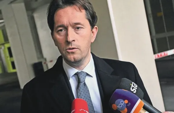 Virant je iz dogajanja na včerajšnji seji vlade razbral, da je vlada že naredila križ čez dvig DDV 

