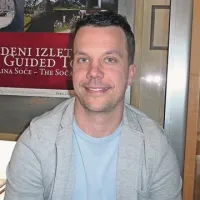 Peter Dakskobler: “Ne smemo dopustiti, da bi kolesarji iz vse Evrope kupovali  karte za uporabo poti, potem pa bi naleteli na neprehodne trase, prepredene s polomljenim vejevjem. S tem bi si naredili dolgoročno škodo.”