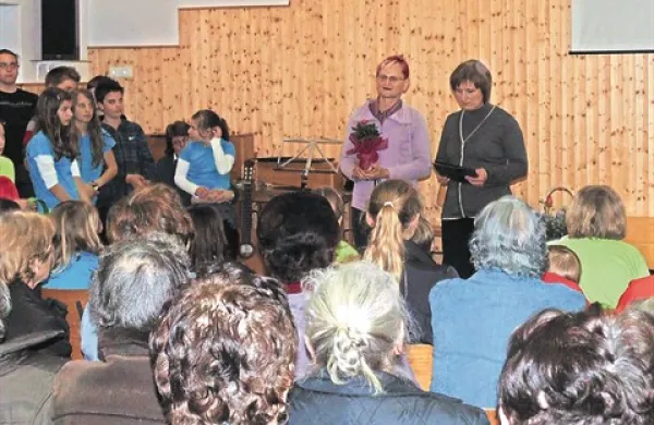Mladostna darežljivost za materinski dan