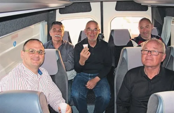 Oljkarji na poti v Verono (z leve): Luka Pucer, Marjan Harcet, Miran Adamič, Robert Glavina in Beno Bajda