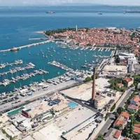 Neurejeni sta tudi  območji Argoline in Ribe