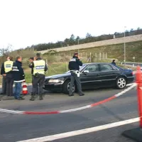 Spektakularno zasledovanje audija se je končalo brez hujših posledic: vsa vozila so ostala cela
