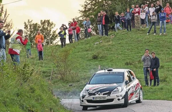 Idrijčan Aleks Humar z renaultom  cliom R3 je favorit za ubranitev državnega naslova
