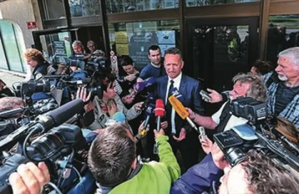 Fotografija je simbolična