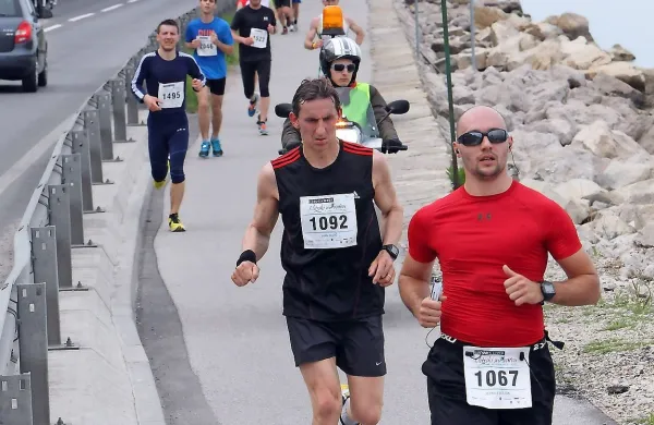 Značilnost Istrskega maratona je tudi tek tik ob morju