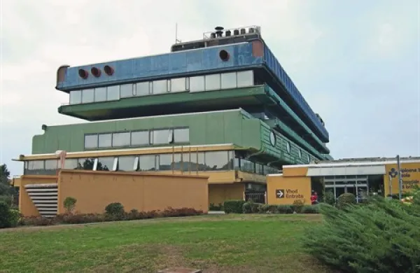 Če bodo na ministrstvu za zdravje še dolgo mečkali s podpisom pogodbe, bo ogrožen že dodeljen evropski denar za urgentni center ob izolski bolnišnici       