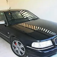 Koprski policisti so danes podali več informacij glede nepridipravov v črnem audiju, ki sta izvedla več tatvin na avtocestnih postajališčih