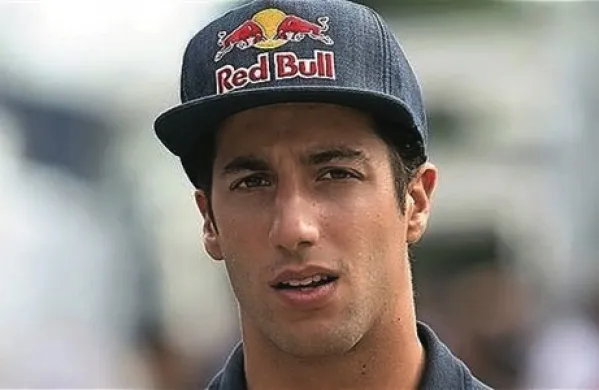Ricciardo ostal brez drugega mesta
