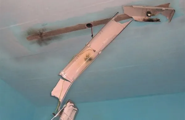 Poškodovane električne naprave v slačilnicah nogometnega kluba