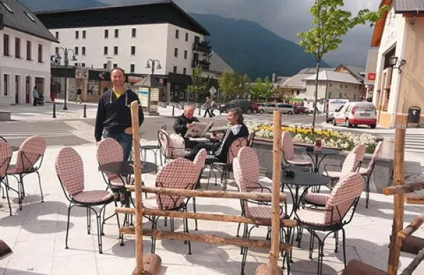 Med tednom je v Bovcu še mirno, čez vikend pričakujejo prvi turistični val, optimistični pa so tudi za poletno sezono 