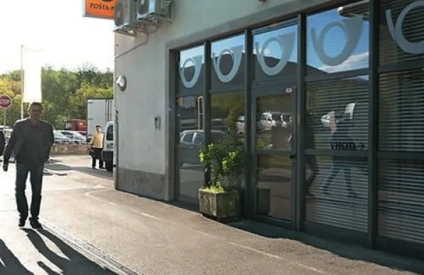 Včeraj so oropali pošto v Kromberku