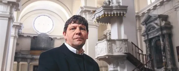 “Navsezadnje svoje duhovništvo razumem skozi skupnost. Prepričan sem namreč, da moramo najprej sami zaživeti kot skupnost in drug z drugim, če želimo, da nas bodo kot svojo skupnost začutili ljudje.”