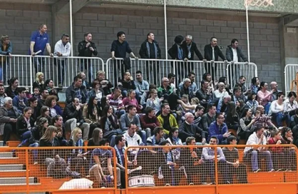 Portorož izgubil, v zadnjem krogu troboj za četrtfinale