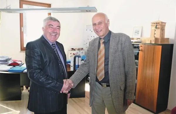 Zlatko Martin Marušič (levo) in Franc Mužič - župana in prijatelja,  bosta po 1. maju upokojenca, vseeno pa bosta jeseni županski stolček naskakovala tudi v šesto