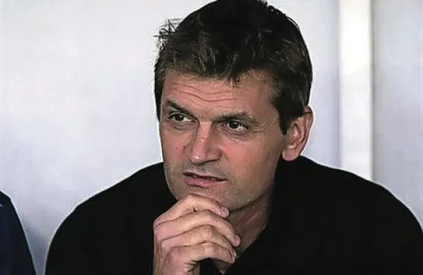 Le nekaj ur po nujni operaciji je v bolnišnici v Barceloni umrl bivši trener nogometašev Barcelone Tito Vilanova