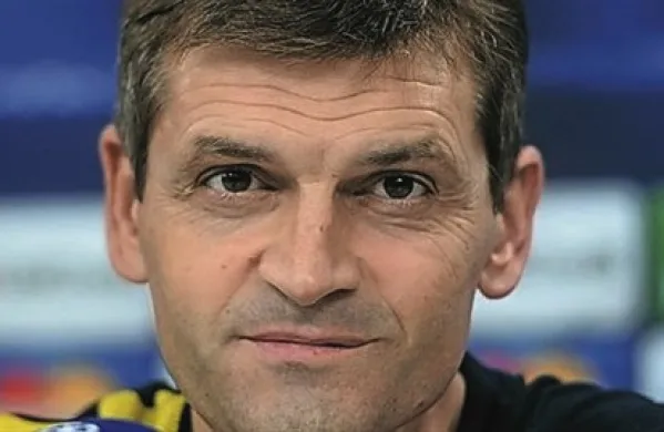 Nekdanji trener španskega nogometnega velikana Barcelone, Tito Vilanova, je ponovno v bolnišnici in v zelo resnem stanju