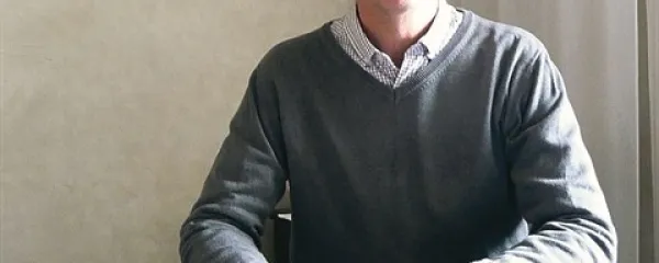Ravnatelj  Mike Price: “Učni uspeh je  pomemben, ampak ne edini faktor pri odločanju, koga bomo sprejeli. Seveda morajo imeti naši dijaki tudi željo po spoznavanju  sovrstnikov iz drugih držav in kontinentov.”