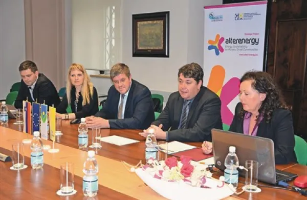 Podpisniki konvencije se zavezujejo, da bodo izpolnili in presegli cilj EU  za petino zmanjšati emisije ogljikovega dioksida do leta 2020