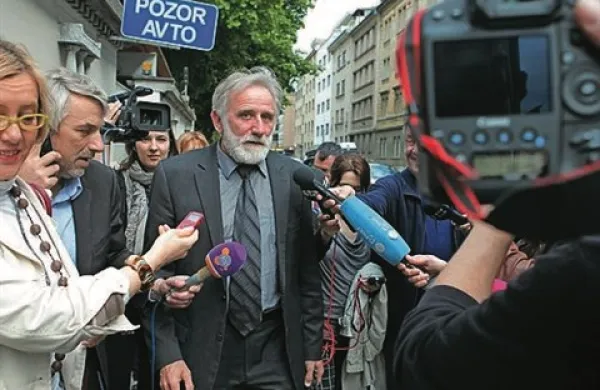 Matjaž Zanoškar je na vprašanje, kaj pričakuje od sestanka pri Bratuškovi, odgovoril, da 