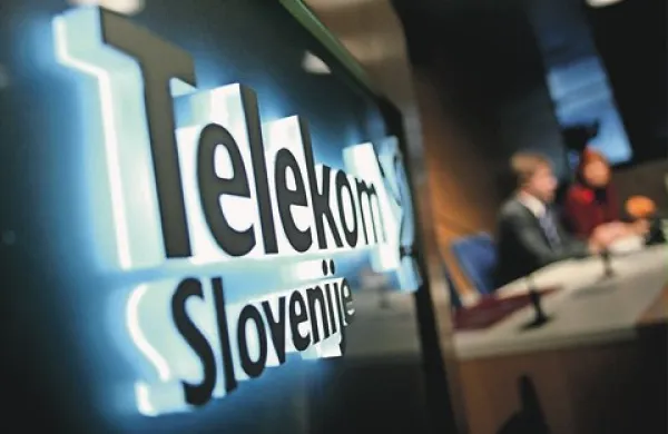 Delnica Telekoma Slovenije je včeraj izgubila dobrih šest odstotkov.