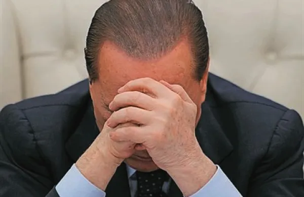 77-letni milijarder bo v domu za ostarele v kraju Cesano Boscone pri Milanu delal z ljudmi, ki bolehajo za Alzheimerjevo boleznijo in demenco