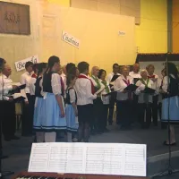 Na prireditvi je zapel tudi mešani pevski zbor pod vodstvom Anamarije Surina