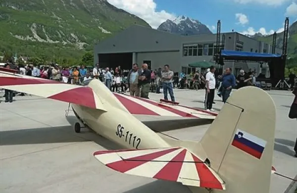 Sodobno bov&scaron;ko letali&scaron;če z mnogimi izzivi