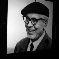 Fotografski portret Toneta Kralja v spominski sobi Jakličevega doma na Vidmu