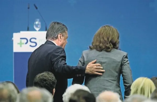 Predsednik PS Zoran Janković po napovedi Alenke Bratušek, da bo v ponedeljek tudi uradno odstopila z mesta predsednice vlade, pravi, da se njegovo stališče ni spremenilo
