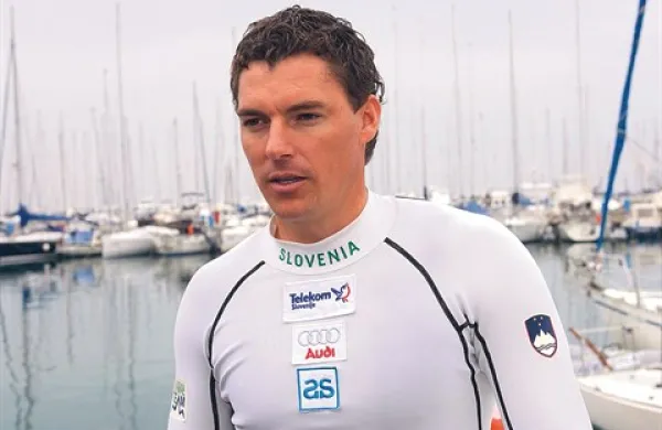 Izolan Vasilij Žbogar bo v francoskem mestu La Rochelle, kjer so bo v ponedeljek začelo letošnje evropsko prvenstvo olimpijskega jadralnega razreda finn, branil naslov, ki si ga je priboril lani